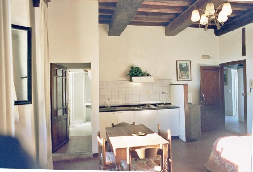 Agriturismo Il Palazzaccio Galliano Exterior foto